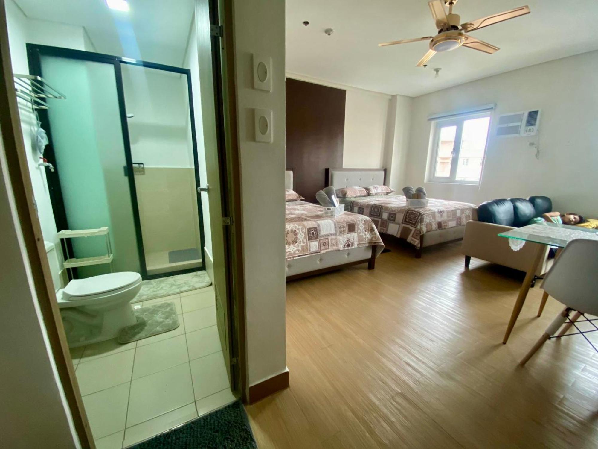 J & F Homestay - Cavite, Philippines Trece Martires Экстерьер фото