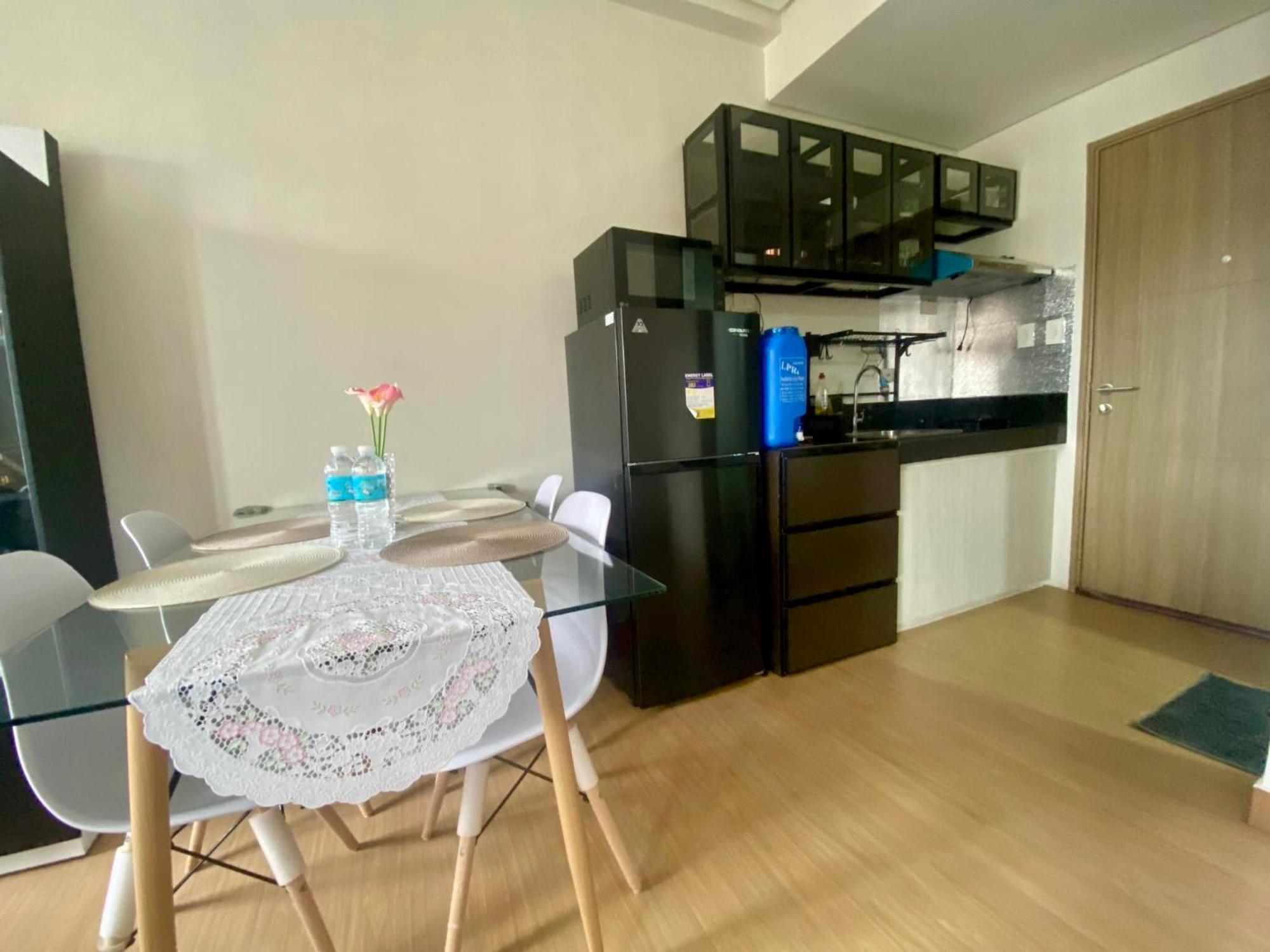 J & F Homestay - Cavite, Philippines Trece Martires Экстерьер фото