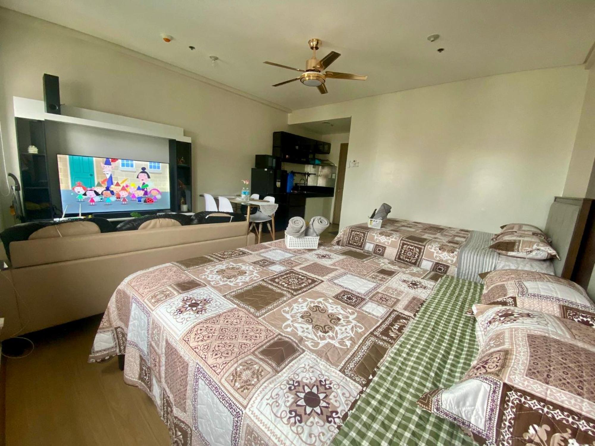 J & F Homestay - Cavite, Philippines Trece Martires Экстерьер фото